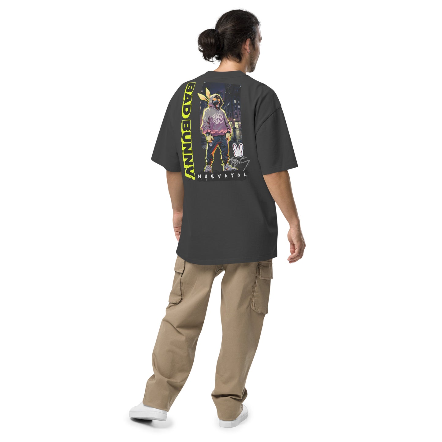 Playera DELUXE: "NUEVAYOL" Oversize - Bad Bunny