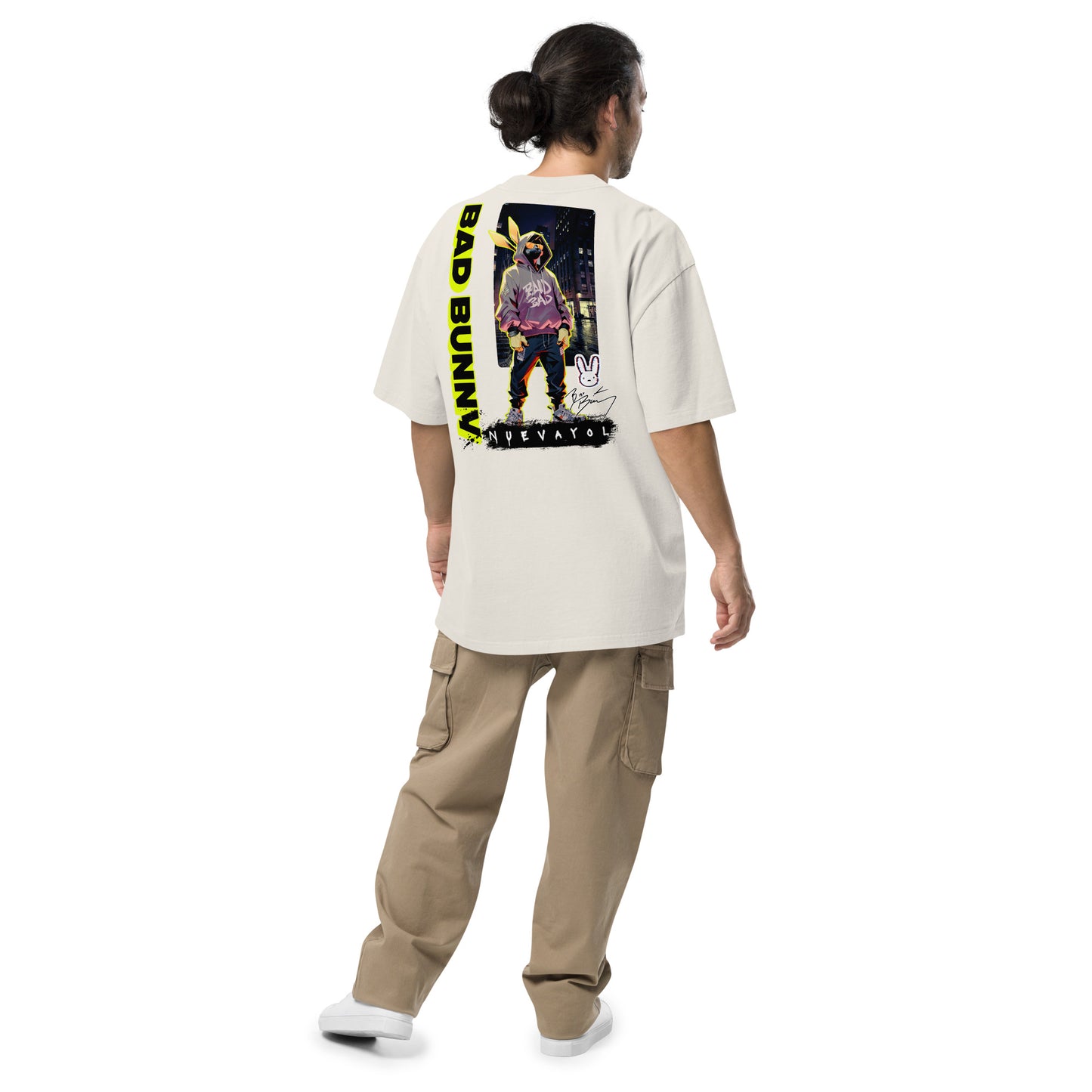 Playera DELUXE: "NUEVAYOL" Oversize - Bad Bunny