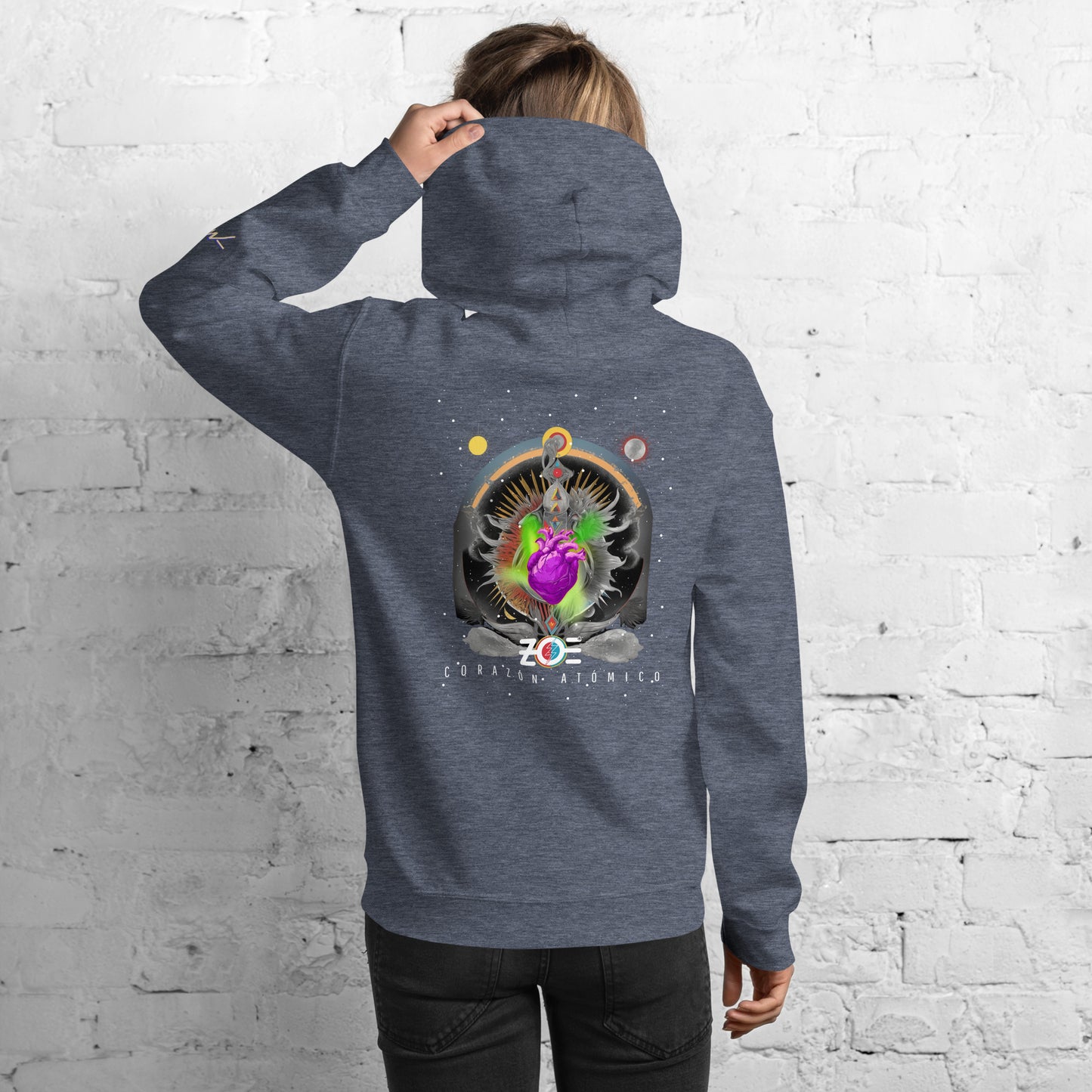 Hoodie Harmony Style: Corazón Atómico - Zoé